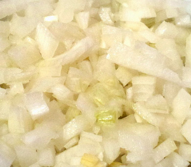 Репчатый лук для салата крабовый